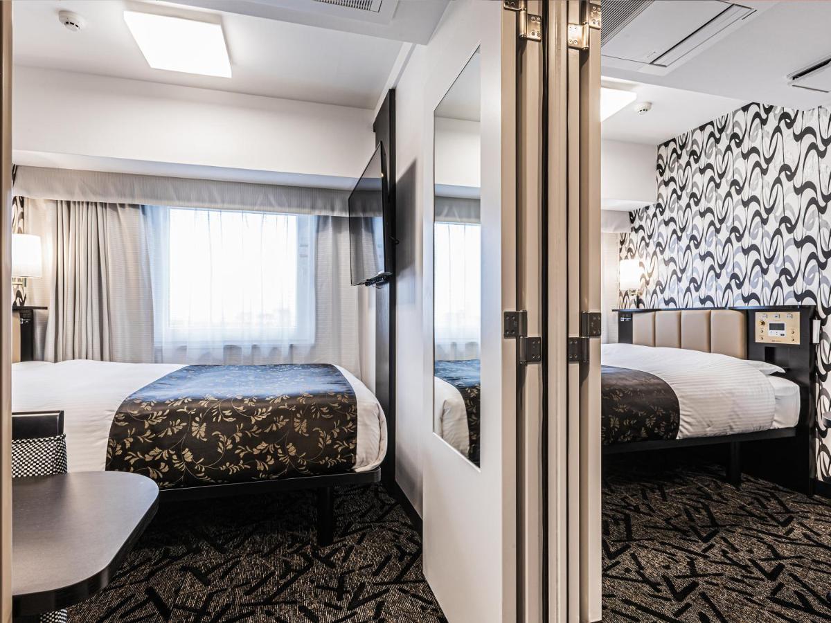 Apa Hotel Shin Osaka Esaka Ekimae Szuita Kültér fotó