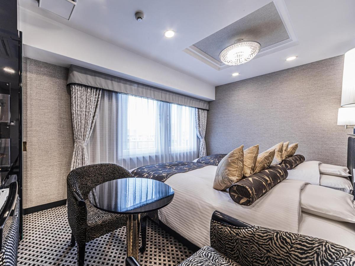 Apa Hotel Shin Osaka Esaka Ekimae Szuita Kültér fotó
