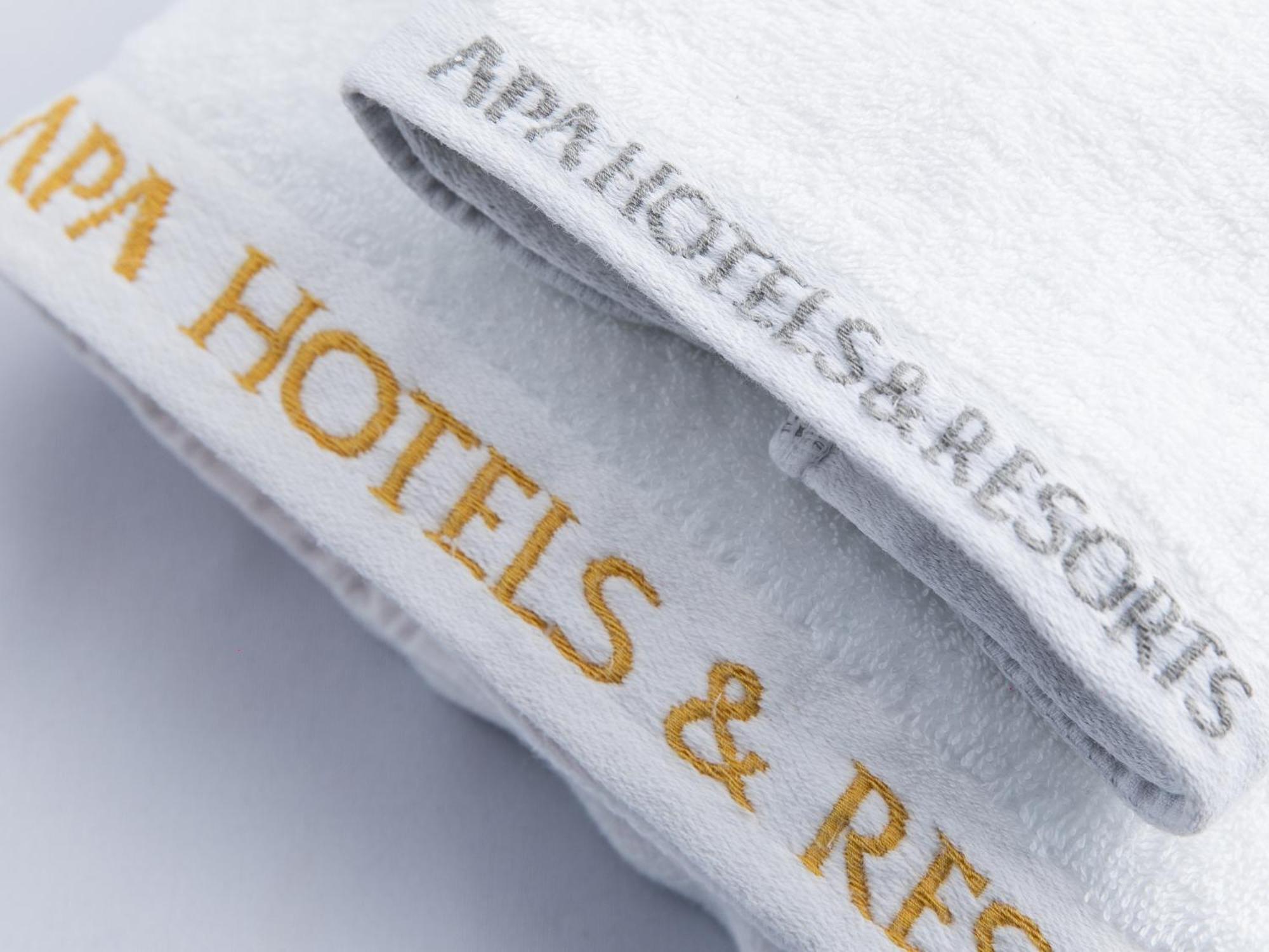 Apa Hotel Shin Osaka Esaka Ekimae Szuita Kültér fotó